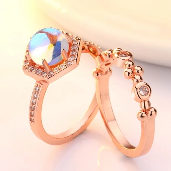 💎NEW💎 GOLD PLATED MOONSTONE RING SET - Picture 2 of 8